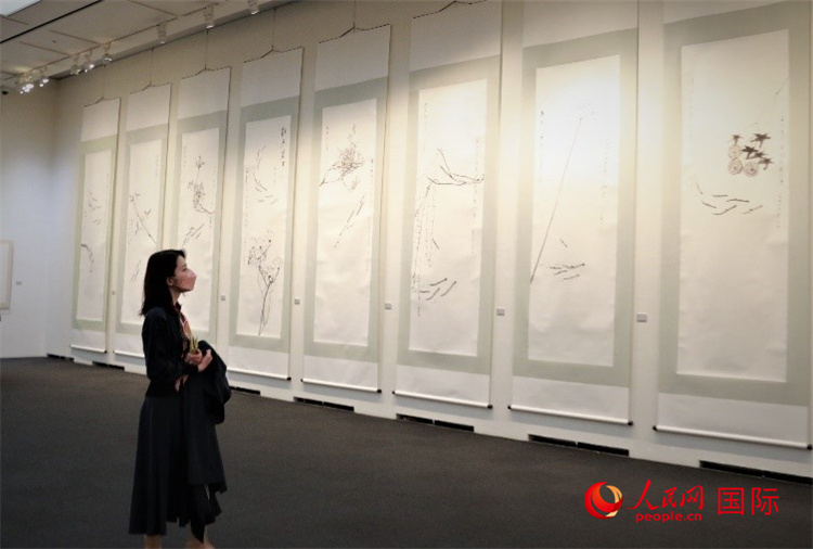 2022042204415328 “笔歌墨舞”王传峰、隈研吾跨界书画作品首次在东京公开展出-图片2